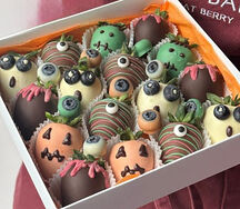 Клубника в шоколаде Premium Хэллоуин 16 ягод