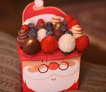 Бокс Дедушка Мороз- 16 ягод