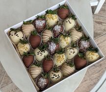 Клубника в шоколаде Вечная классика 25 ягод