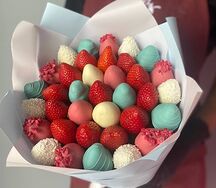 Букет из клубники в шоколаде Дыхание весны М