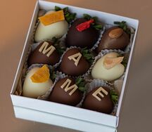 Клубника в шоколаде Premium Любимой маме