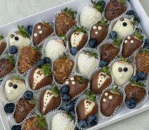 Клубника в шоколаде набор Man с голубикой 