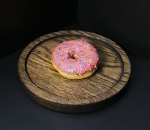 Пончик с вишней