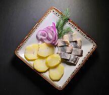 Сельдь с картофелем