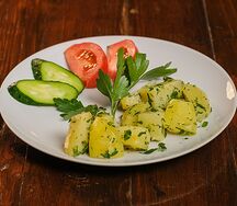 Картофель отварной с зеленью