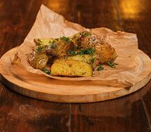 Запеченный картофель дольками