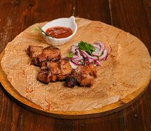 Шашлык из cвинoй шейки