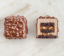 Пирожное шоколадно-ореховое 