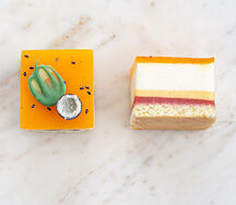 Тропический десерт с творожным муссом