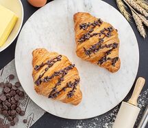 Круассан с шоколадом