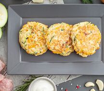 Оладьи из индейки с овощами