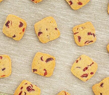 Печенье с пряностями и клюквой