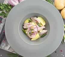 Сельдь с картофелем и луком