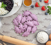 Вареники с черникой и творогом