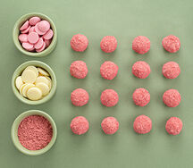 Трюфель с клубникой и йогуртом