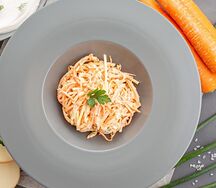 Салат с морковью и сыром