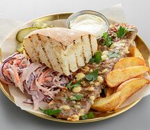 Сырный шиш-чевап из ягненка иговядины