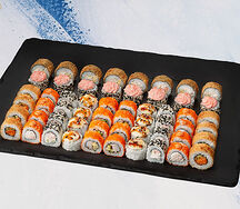 Девочка с роллами Full