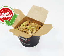 Яичная лапша с курицей в бобово-соевом соусе