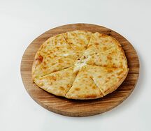 Хачапури по-имеретински с брынзой и сулугуни