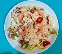 Салат Цезарь с креветками