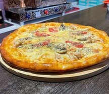 Пицца с курицей
