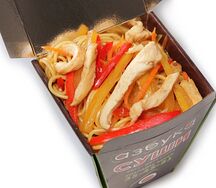 Якисоба с курицей и соусом терияки