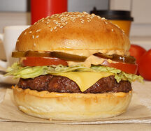 Биг Тейси Острый Чизбургер