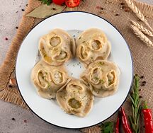 Манты со свининой и говядиной 