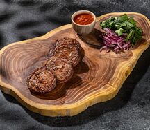 Рулет из говяжьей вырезки