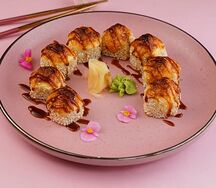 Запеченный ролл с курицей