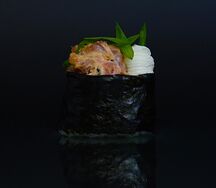 Гункан с тунцом
