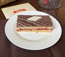 Полоска с клюквенной начинкой