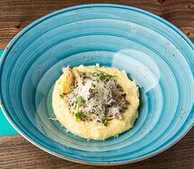 Бефстроганов с вешенками и картофельным пюре