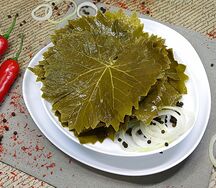 Листья винoградные