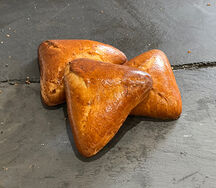 Пирожок с натуральной клубникой