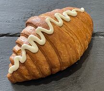 Круассан с крем-чизом