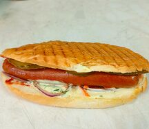 Хот-дог с охотничьей сосиской