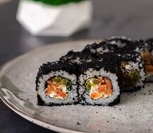 Сяке хаус ролл