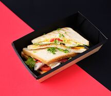 Сэндвич с куриной грудкой и с сыром чеддер