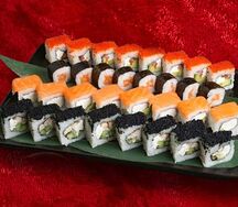 Сакура суши из Рыбин Гуда