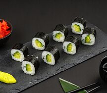 Маки с огурцом