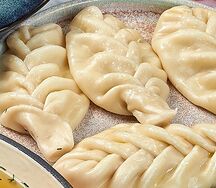 Грузинские вареники с сыром сулугуни