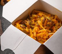 Удон с курицей в сырном соусе