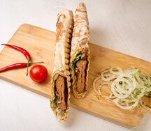 Люля-кебаб из курицы в лаваше
