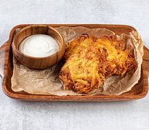 Картофельные драники с дымной сметаной