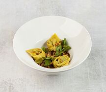 Равиоли с баклажаном и бараньей лопаткой