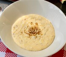 Каша кукурузная с орехами