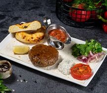 Котлета мясная на гриле