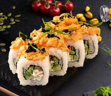 Ролл с копченым угрем и с нежным крабом